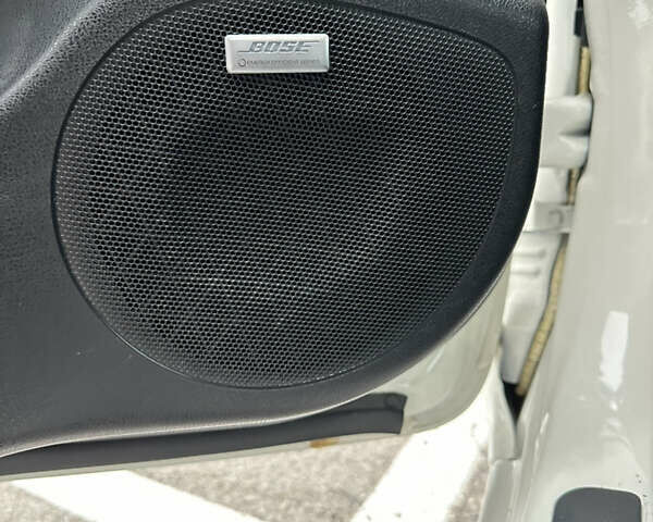 Белый Ниссан Лиф, объемом двигателя 0 л и пробегом 93 тыс. км за 8000 $, фото 6 на Automoto.ua