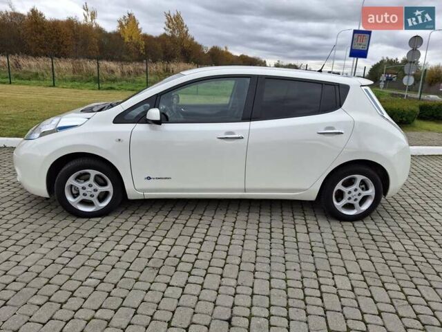 Белый Ниссан Лиф, объемом двигателя 0 л и пробегом 19 тыс. км за 8200 $, фото 1 на Automoto.ua