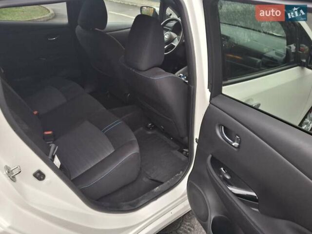 Белый Ниссан Лиф, объемом двигателя 0 л и пробегом 142 тыс. км за 12500 $, фото 18 на Automoto.ua