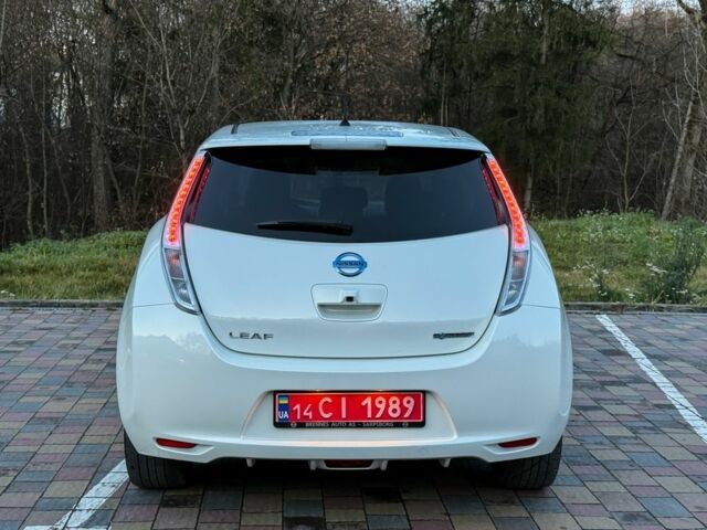 Белый Ниссан Лиф, объемом двигателя 0 л и пробегом 115 тыс. км за 7800 $, фото 3 на Automoto.ua