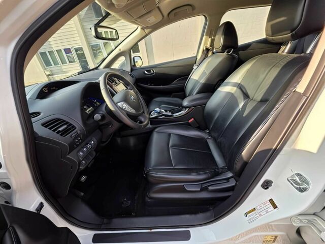 Білий Ніссан Ліф, об'ємом двигуна 0 л та пробігом 69 тис. км за 5480 $, фото 7 на Automoto.ua