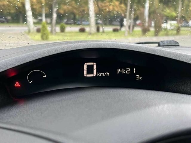 Білий Ніссан Ліф, об'ємом двигуна 0 л та пробігом 107 тис. км за 7700 $, фото 16 на Automoto.ua