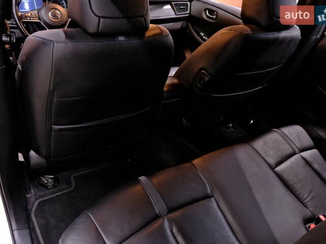 Белый Ниссан Лиф, объемом двигателя 0 л и пробегом 121 тыс. км за 14900 $, фото 38 на Automoto.ua