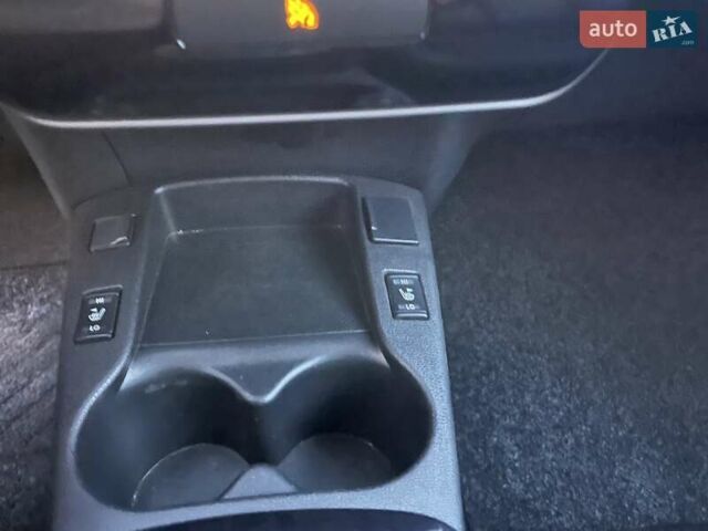 Белый Ниссан Лиф, объемом двигателя 0 л и пробегом 107 тыс. км за 8400 $, фото 16 на Automoto.ua