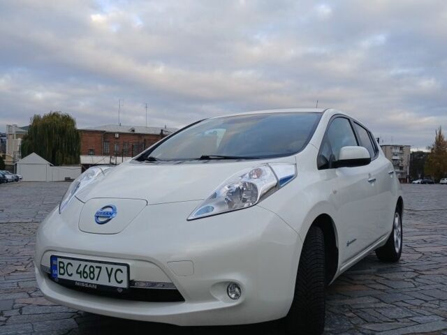 Білий Ніссан Ліф, об'ємом двигуна 0 л та пробігом 20 тис. км за 9200 $, фото 20 на Automoto.ua