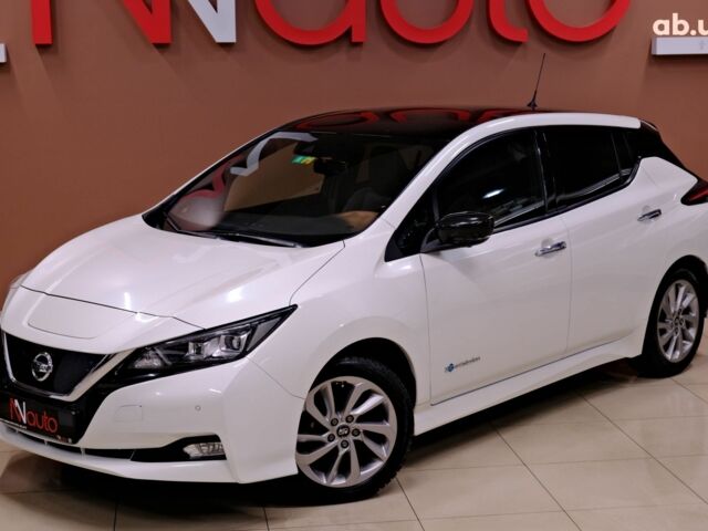 Белый Ниссан Лиф, объемом двигателя 0 л и пробегом 121 тыс. км за 14900 $, фото 1 на Automoto.ua