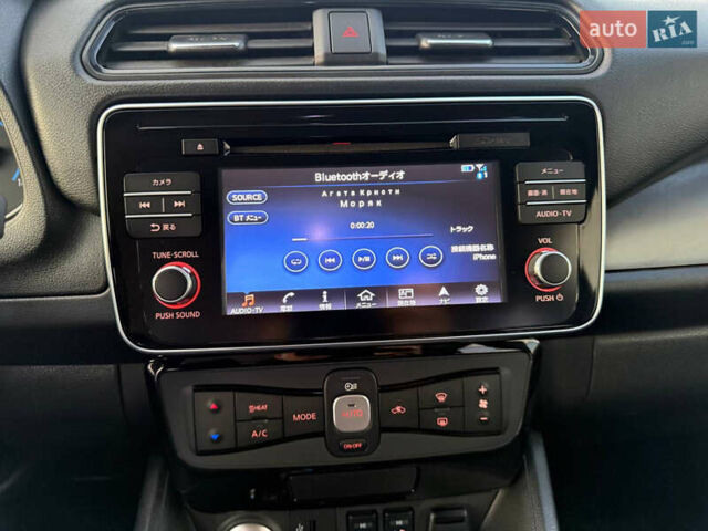 Білий Ніссан Ліф, об'ємом двигуна 0 л та пробігом 67 тис. км за 11500 $, фото 30 на Automoto.ua