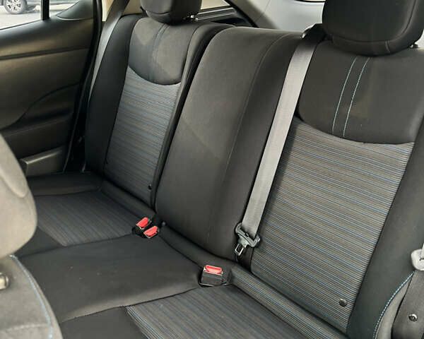 Білий Ніссан Ліф, об'ємом двигуна 0 л та пробігом 58 тис. км за 13499 $, фото 19 на Automoto.ua