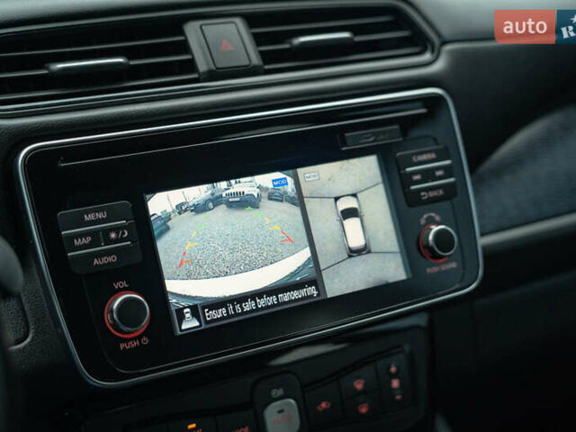 Белый Ниссан Лиф, объемом двигателя 0 л и пробегом 109 тыс. км за 14200 $, фото 29 на Automoto.ua