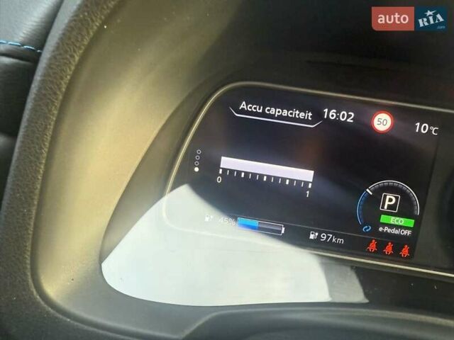 Белый Ниссан Лиф, объемом двигателя 0 л и пробегом 132 тыс. км за 12999 $, фото 4 на Automoto.ua