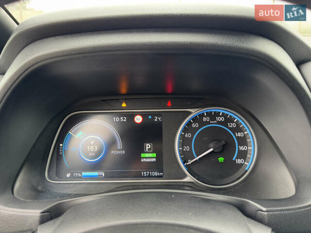 Белый Ниссан Лиф, объемом двигателя 0 л и пробегом 157 тыс. км за 11700 $, фото 58 на Automoto.ua