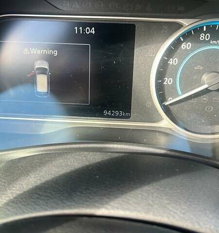 Белый Ниссан Лиф, объемом двигателя 0 л и пробегом 94 тыс. км за 13000 $, фото 12 на Automoto.ua