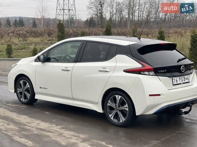 Белый Ниссан Лиф, объемом двигателя 0 л и пробегом 108 тыс. км за 12700 $, фото 2 на Automoto.ua