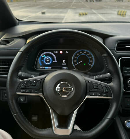 Белый Ниссан Лиф, объемом двигателя 0 л и пробегом 50 тыс. км за 12800 $, фото 9 на Automoto.ua