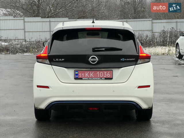 Белый Ниссан Лиф, объемом двигателя 0 л и пробегом 96 тыс. км за 13500 $, фото 7 на Automoto.ua