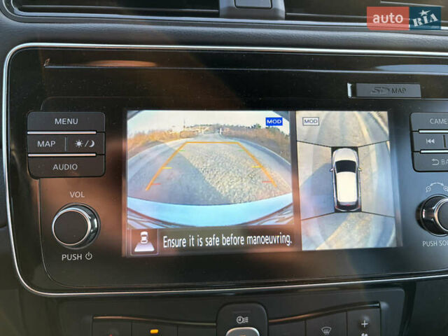 Белый Ниссан Лиф, объемом двигателя 0 л и пробегом 140 тыс. км за 13850 $, фото 20 на Automoto.ua