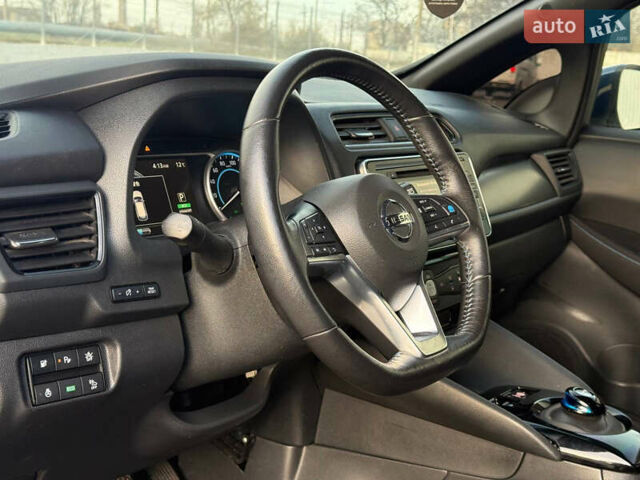 Білий Ніссан Ліф, об'ємом двигуна 0 л та пробігом 67 тис. км за 11500 $, фото 19 на Automoto.ua