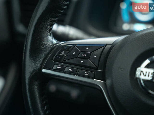 Белый Ниссан Лиф, объемом двигателя 0 л и пробегом 108 тыс. км за 13900 $, фото 44 на Automoto.ua