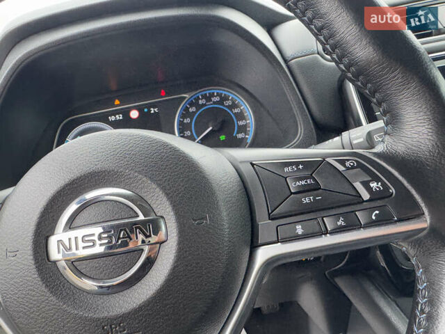 Белый Ниссан Лиф, объемом двигателя 0 л и пробегом 157 тыс. км за 11700 $, фото 57 на Automoto.ua