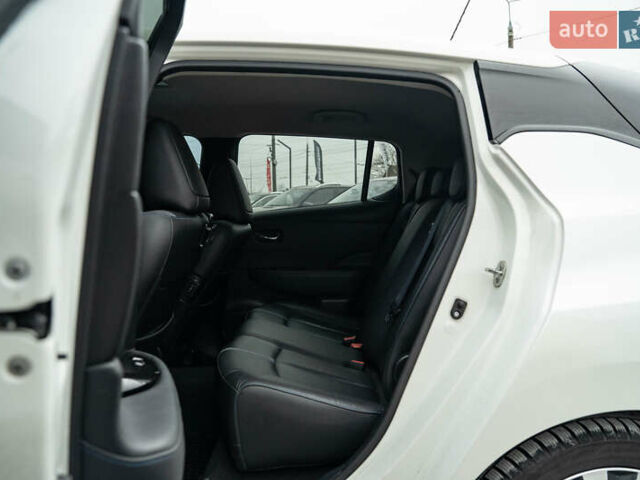 Белый Ниссан Лиф, объемом двигателя 0 л и пробегом 109 тыс. км за 14200 $, фото 37 на Automoto.ua