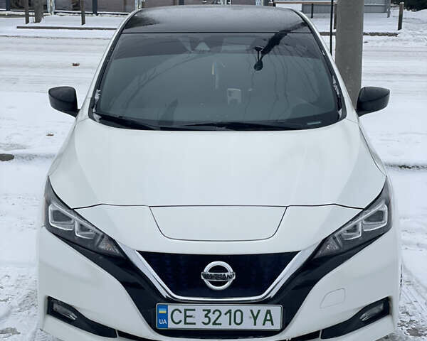 Белый Ниссан Лиф, объемом двигателя 0 л и пробегом 140 тыс. км за 10700 $, фото 13 на Automoto.ua