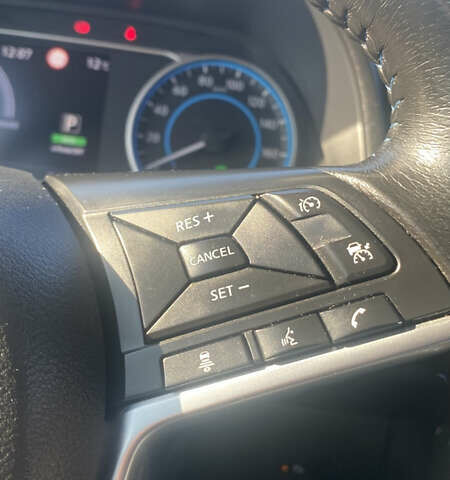 Белый Ниссан Лиф, объемом двигателя 0 л и пробегом 130 тыс. км за 12000 $, фото 8 на Automoto.ua