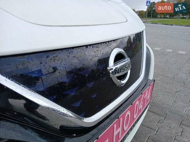 Белый Ниссан Лиф, объемом двигателя 0 л и пробегом 135 тыс. км за 12799 $, фото 24 на Automoto.ua