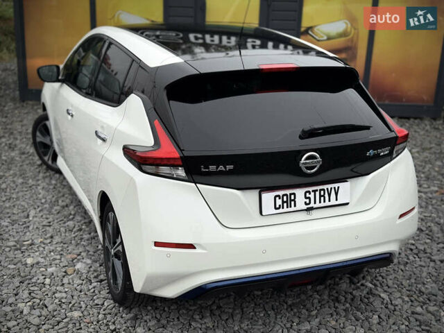 Белый Ниссан Лиф, объемом двигателя 0 л и пробегом 157 тыс. км за 11700 $, фото 18 на Automoto.ua