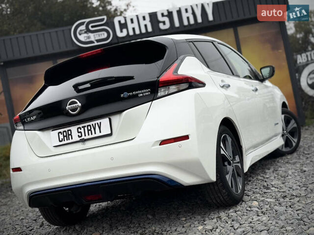 Белый Ниссан Лиф, объемом двигателя 0 л и пробегом 157 тыс. км за 11700 $, фото 22 на Automoto.ua