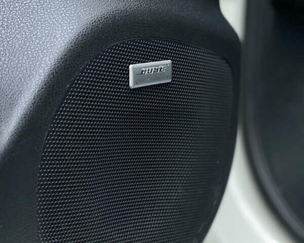 Белый Ниссан Лиф, объемом двигателя 0 л и пробегом 147 тыс. км за 10999 $, фото 28 на Automoto.ua