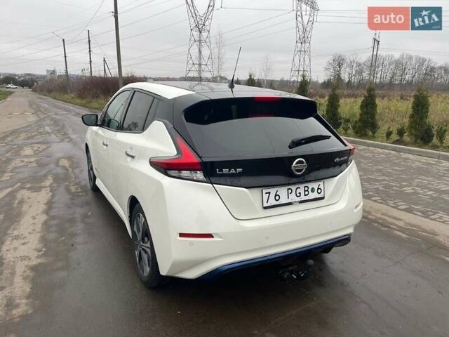 Белый Ниссан Лиф, объемом двигателя 0 л и пробегом 108 тыс. км за 12700 $, фото 11 на Automoto.ua