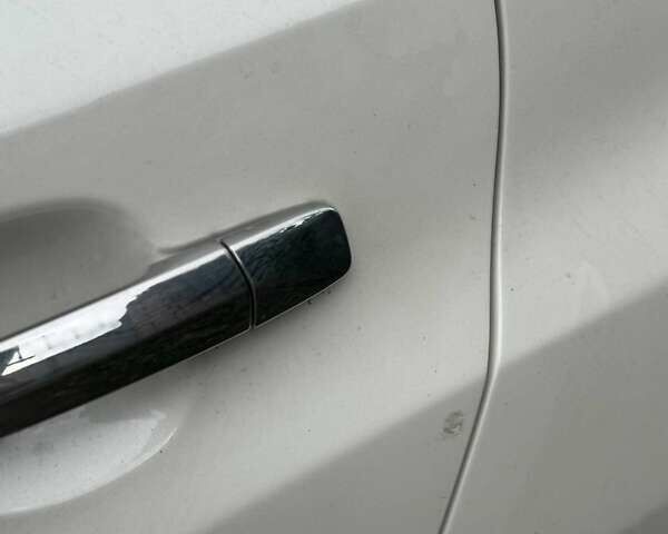 Белый Ниссан Лиф, объемом двигателя 0 л и пробегом 33 тыс. км за 16400 $, фото 16 на Automoto.ua