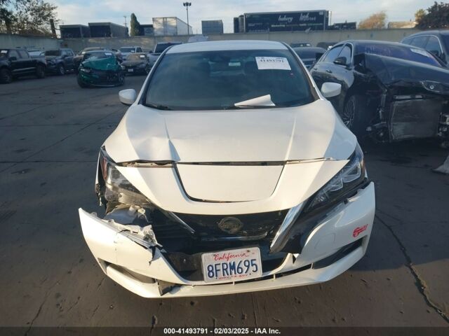 Белый Ниссан Лиф, объемом двигателя 0 л и пробегом 84 тыс. км за 7700 $, фото 1 на Automoto.ua