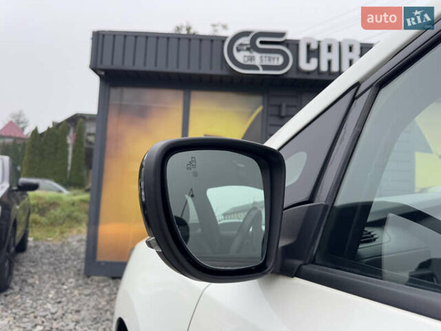 Белый Ниссан Лиф, объемом двигателя 0 л и пробегом 157 тыс. км за 11700 $, фото 21 на Automoto.ua