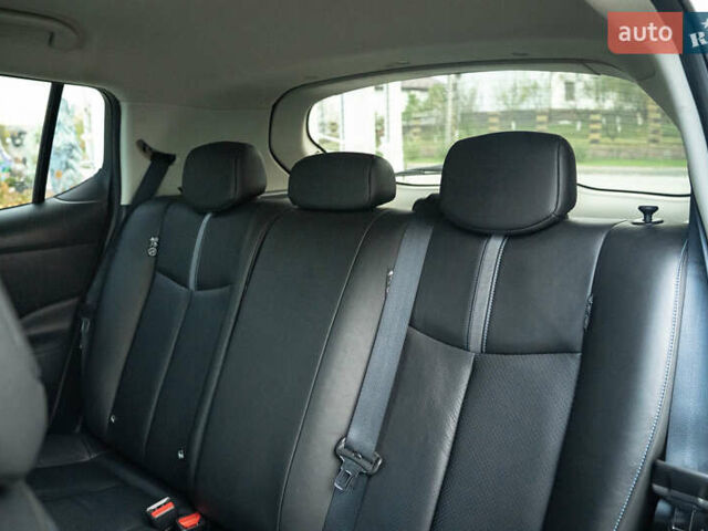 Белый Ниссан Лиф, объемом двигателя 0 л и пробегом 108 тыс. км за 13900 $, фото 24 на Automoto.ua