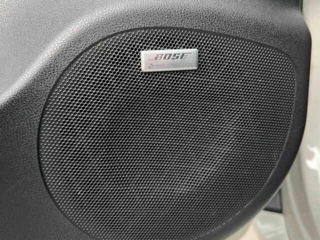 Белый Ниссан Лиф, объемом двигателя 0 л и пробегом 115 тыс. км за 12700 $, фото 22 на Automoto.ua