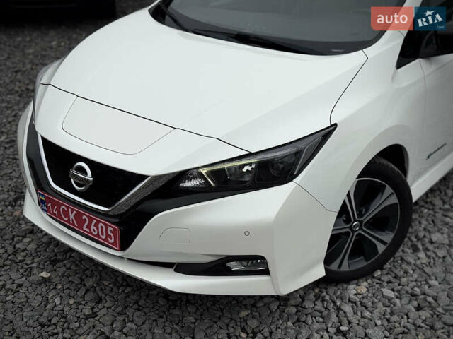 Белый Ниссан Лиф, объемом двигателя 0 л и пробегом 157 тыс. км за 11700 $, фото 28 на Automoto.ua