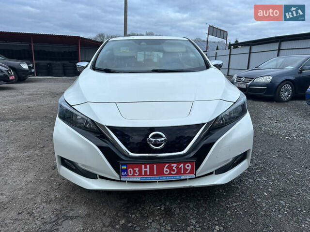 Білий Ніссан Ліф, об'ємом двигуна 0 л та пробігом 181 тис. км за 9800 $, фото 2 на Automoto.ua