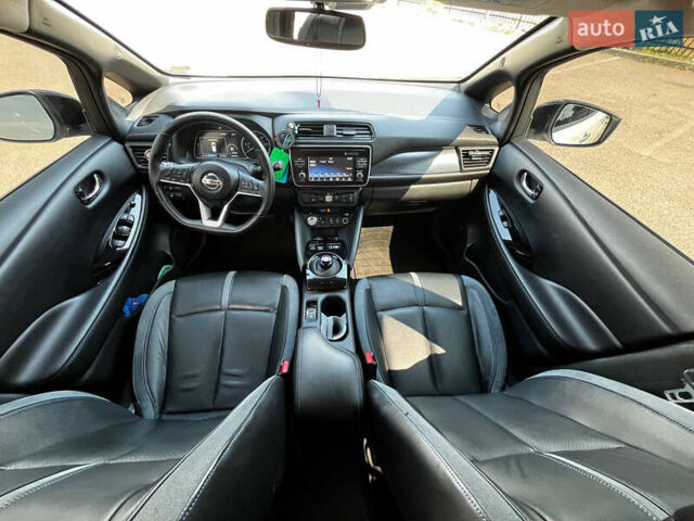 Білий Ніссан Ліф, об'ємом двигуна 0 л та пробігом 45 тис. км за 15500 $, фото 10 на Automoto.ua