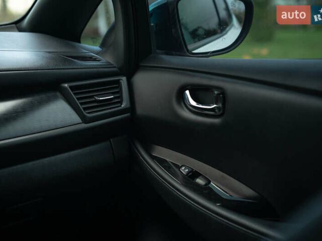 Белый Ниссан Лиф, объемом двигателя 0 л и пробегом 108 тыс. км за 13900 $, фото 35 на Automoto.ua