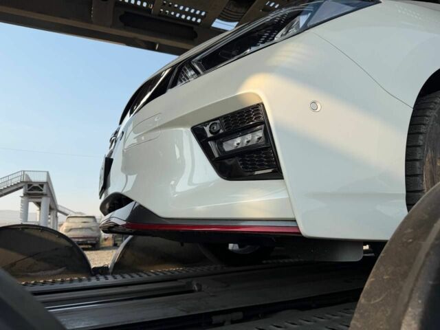 Белый Ниссан Лиф, объемом двигателя 0 л и пробегом 33 тыс. км за 16400 $, фото 4 на Automoto.ua