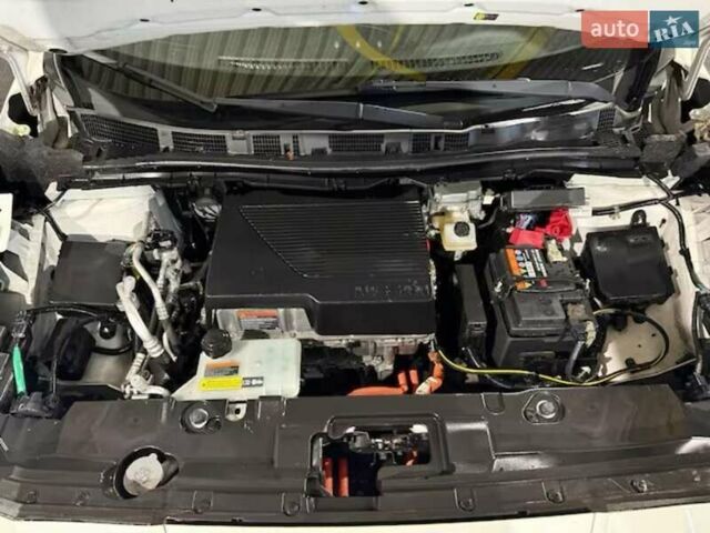 Белый Ниссан Лиф, объемом двигателя 0 л и пробегом 132 тыс. км за 12999 $, фото 17 на Automoto.ua