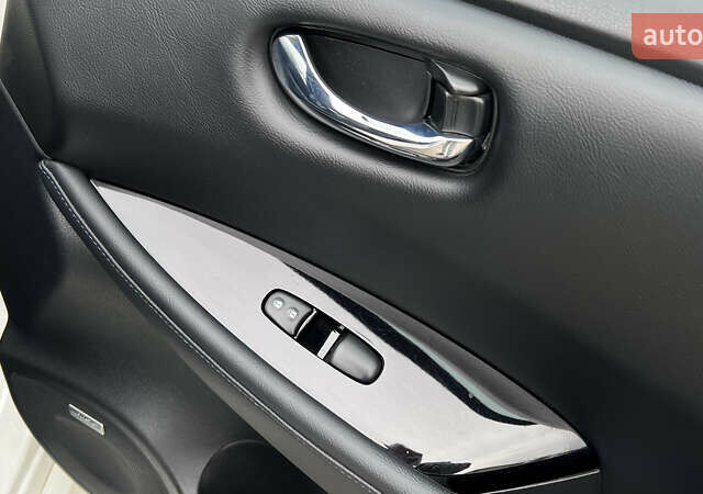 Белый Ниссан Лиф, объемом двигателя 0 л и пробегом 114 тыс. км за 12950 $, фото 30 на Automoto.ua