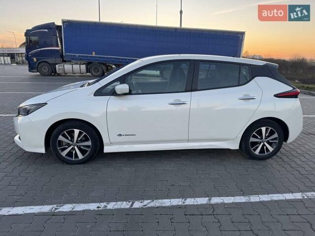 Білий Ніссан Ліф, об'ємом двигуна 0 л та пробігом 135 тис. км за 10900 $, фото 13 на Automoto.ua