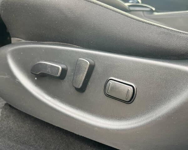 Білий Ніссан Ліф, об'ємом двигуна 0 л та пробігом 58 тис. км за 13499 $, фото 17 на Automoto.ua