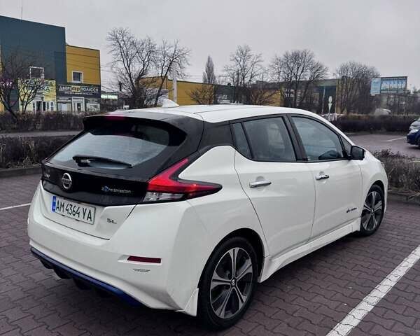 Белый Ниссан Лиф, объемом двигателя 0 л и пробегом 93 тыс. км за 12700 $, фото 1 на Automoto.ua