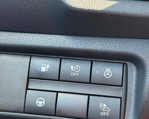 Білий Ніссан Ліф, об'ємом двигуна 0 л та пробігом 157 тис. км за 12500 $, фото 8 на Automoto.ua