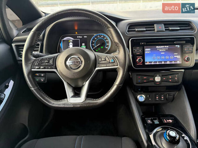 Білий Ніссан Ліф, об'ємом двигуна 0 л та пробігом 67 тис. км за 11500 $, фото 24 на Automoto.ua