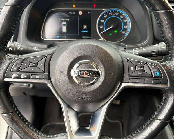 Білий Ніссан Ліф, об'ємом двигуна 0 л та пробігом 150 тис. км за 10400 $, фото 22 на Automoto.ua