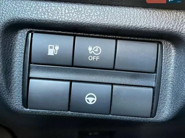 Белый Ниссан Лиф, объемом двигателя 0 л и пробегом 77 тыс. км за 14600 $, фото 7 на Automoto.ua